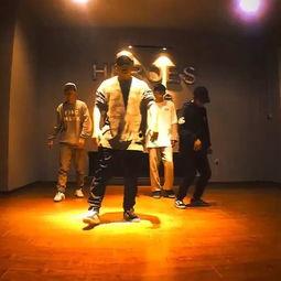 舞蹈视频群舞成人动作